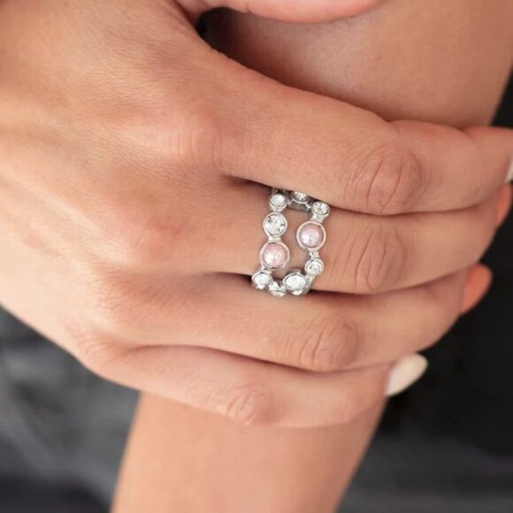 Paparazzi Jewelry Accessories - Treasure Treatment - Pink Ring - Vintage - Picture 1 of 4